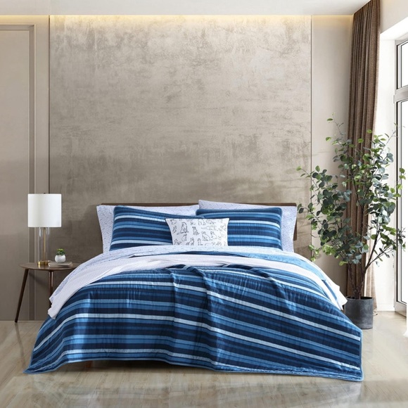 King Quilt Set, Cotton Reversible Bedding Set, All Season Casual Home Décor - Picture 7 of 7